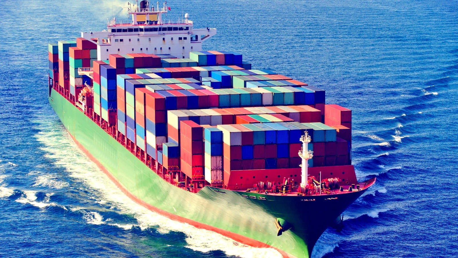 Suez-Rückkehr kann Druck auf Seefrachtraten erhöhen